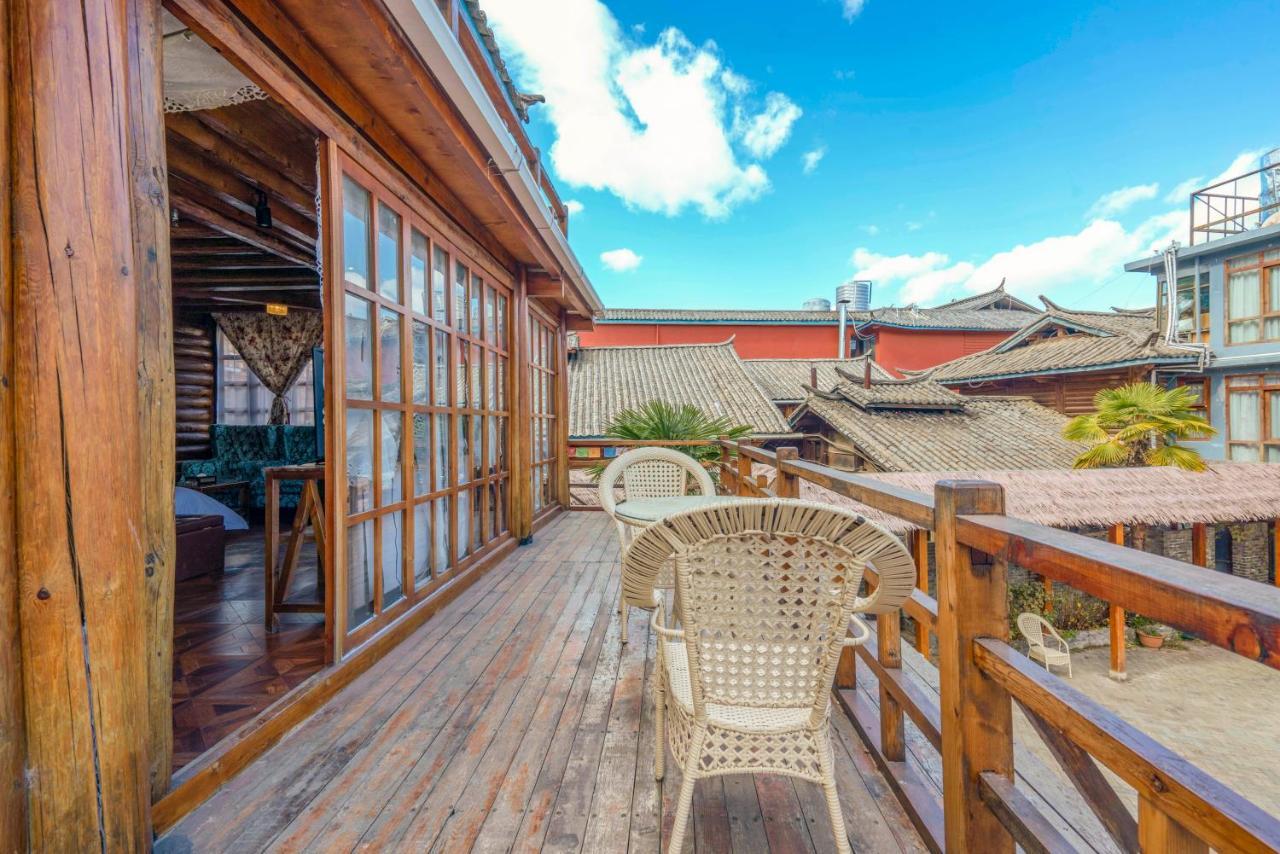 נינגלנג Lugu Lake In Love Inn Hostel מראה חיצוני תמונה