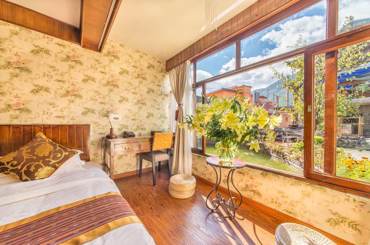 נינגלנג Lugu Lake In Love Inn Hostel מראה חיצוני תמונה