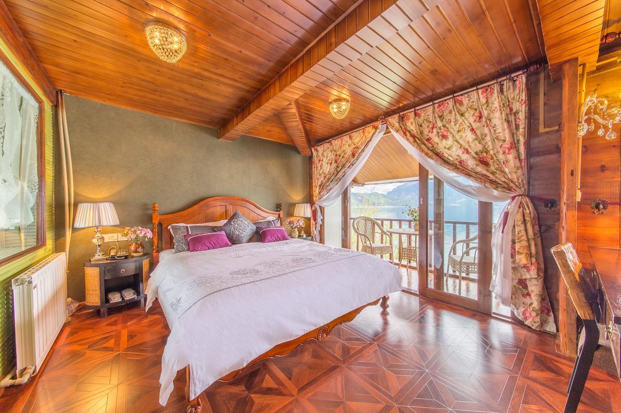 נינגלנג Lugu Lake In Love Inn Hostel מראה חיצוני תמונה