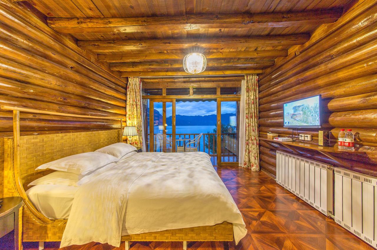 נינגלנג Lugu Lake In Love Inn Hostel מראה חיצוני תמונה