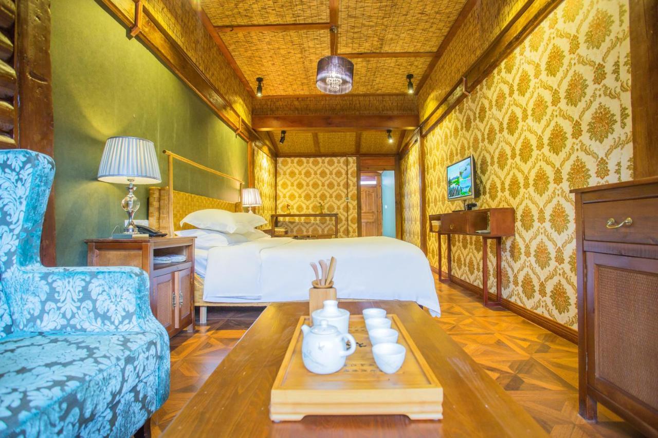 נינגלנג Lugu Lake In Love Inn Hostel מראה חיצוני תמונה